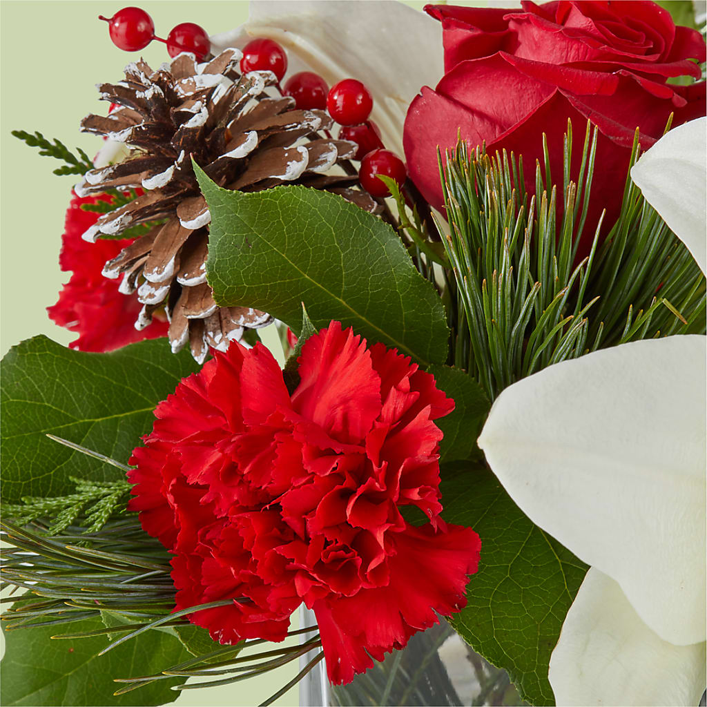 Glistening Icicles Bouquet –  Gibsonia Flowers, Lakeland FL