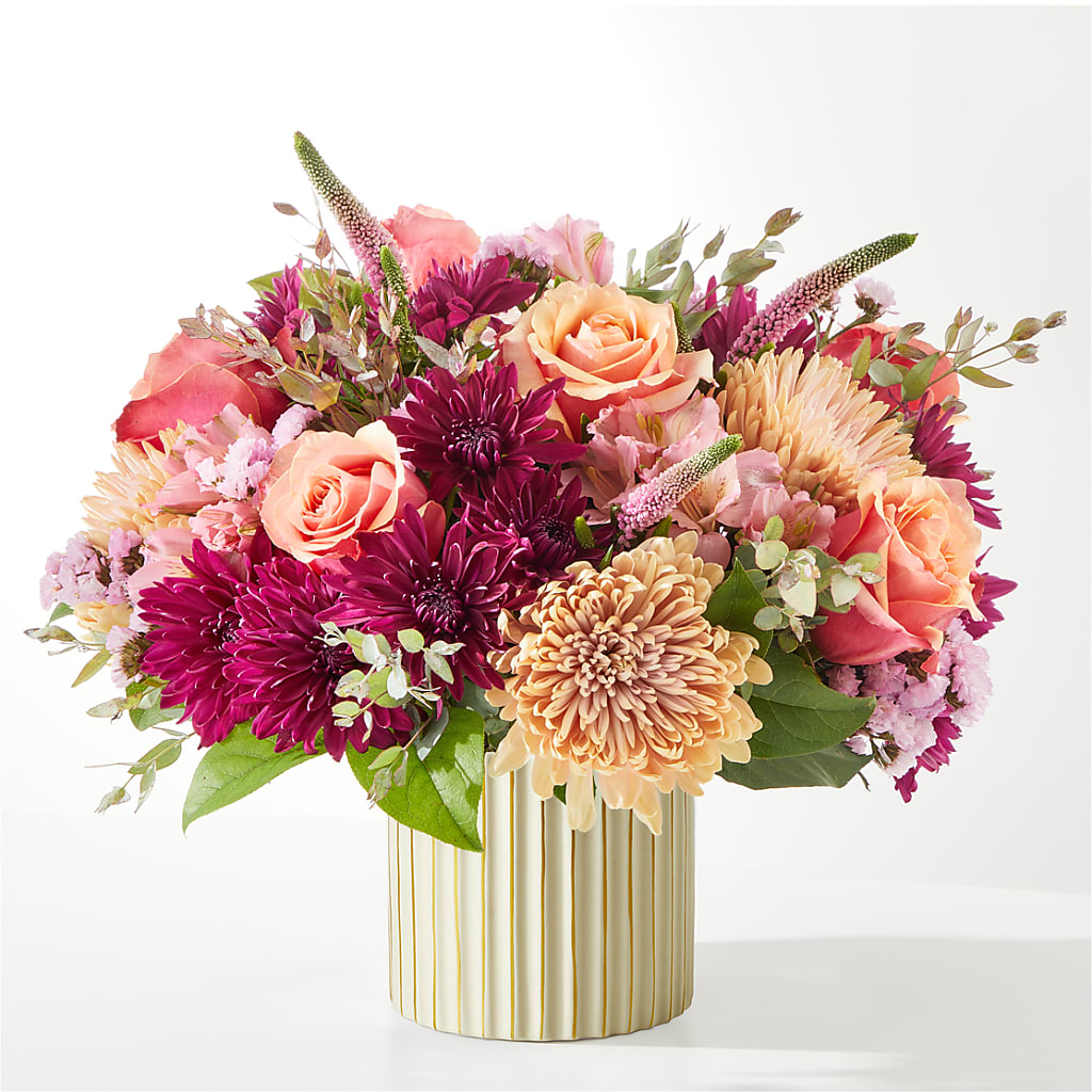 Berry Cobbler Bouquet with Ivory Vase –  Gibsonia Flowers, Lakeland FL