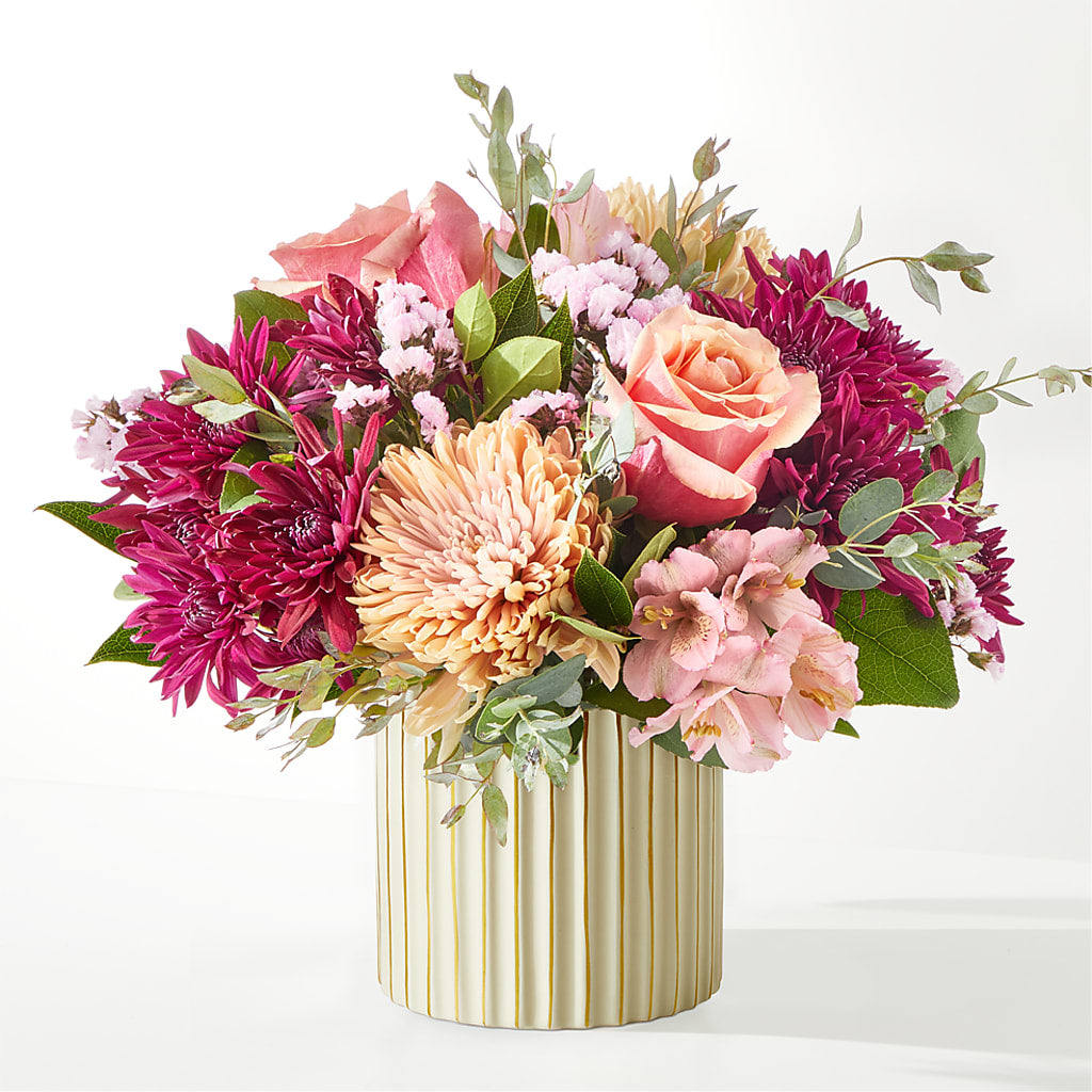 Berry Cobbler Bouquet with Ivory Vase –  Gibsonia Flowers, Lakeland FL